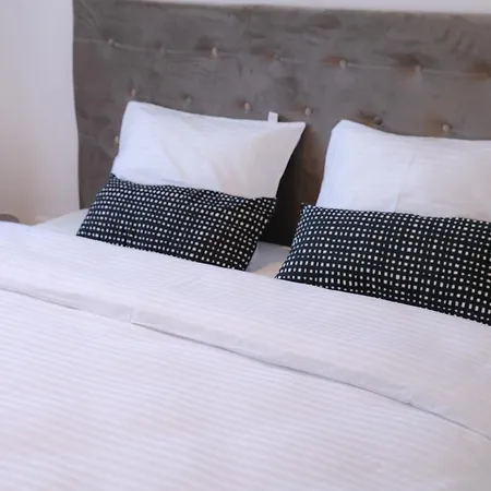 Mint&white Borik 아파트 *