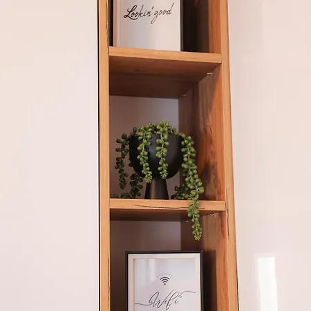 Mint&white Borik バニャ・ルカ